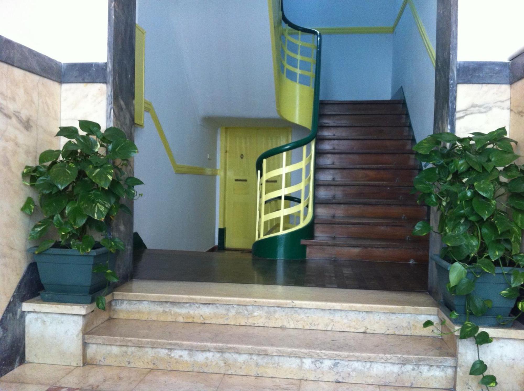 Hotel Residencial Valentina Lisboa Exterior foto Entrance to the museum